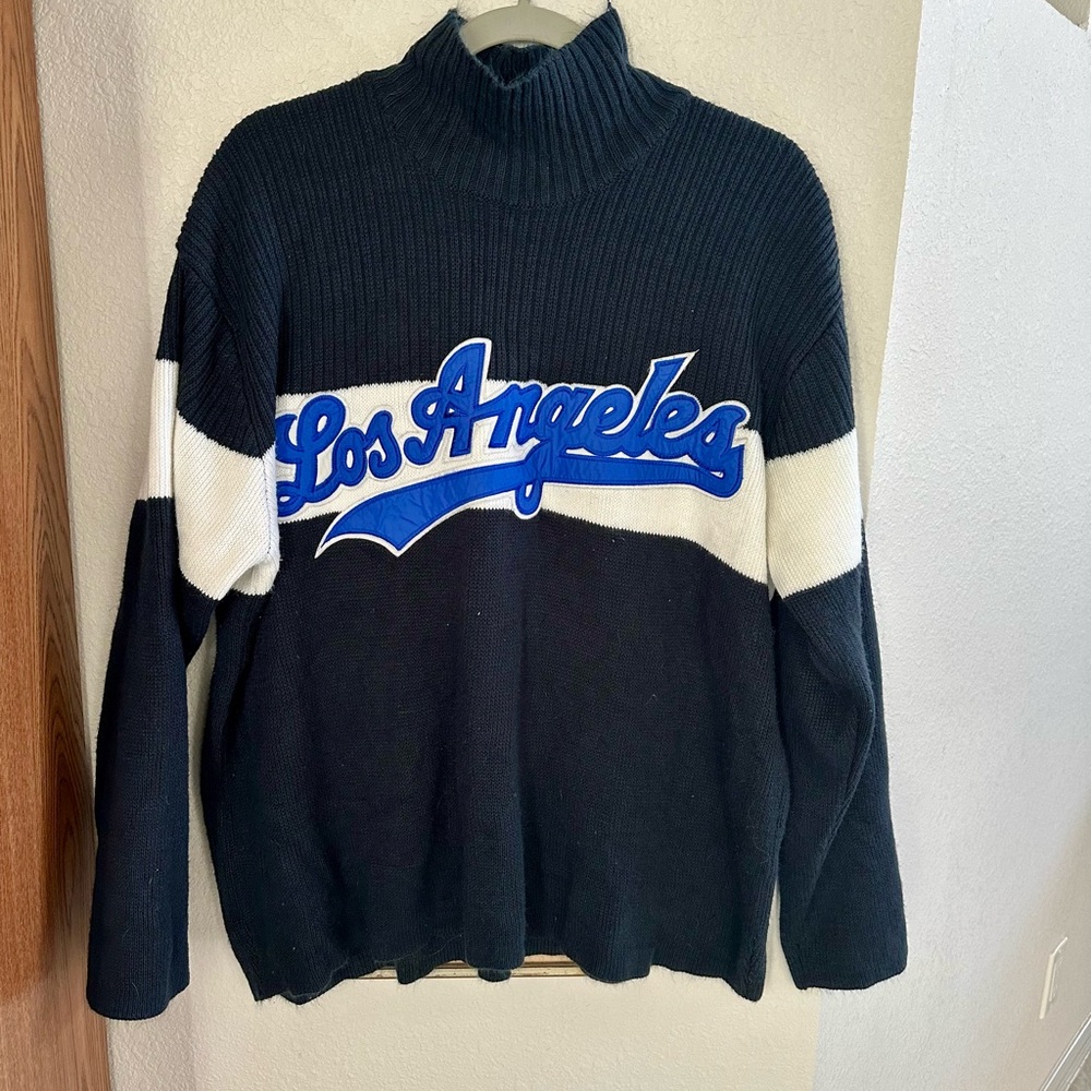 Los Angeles Black and White Sweater